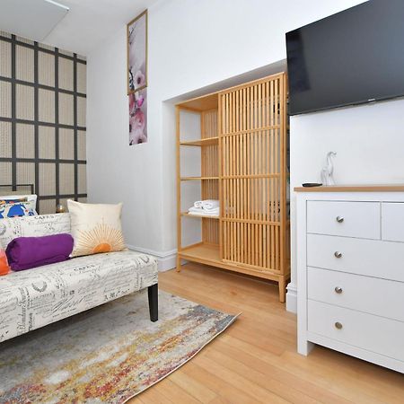 One Battison - Affordable Rooms, Suites & Studios In Stoke On Trent Exterior photo
